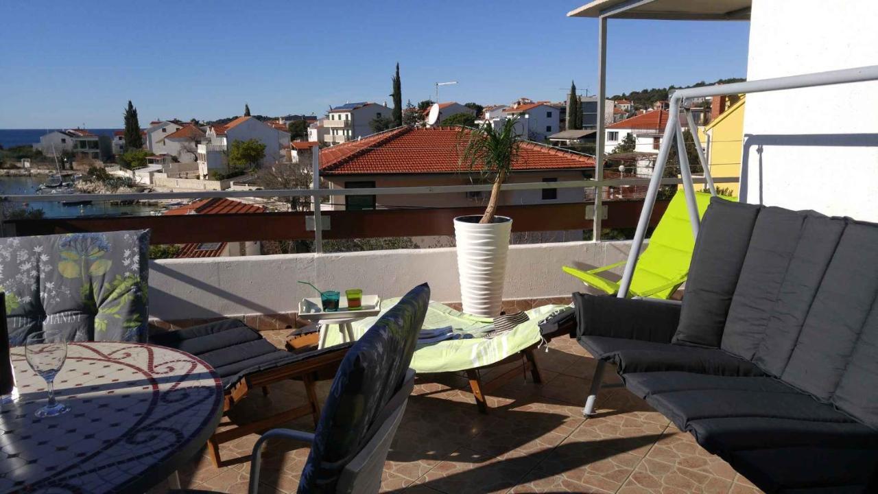 Vera Apartment 1 Rogoznica  Rom bilde