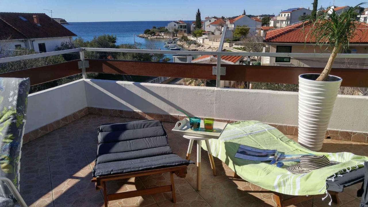 Vera Apartment 1 Rogoznica  Rom bilde