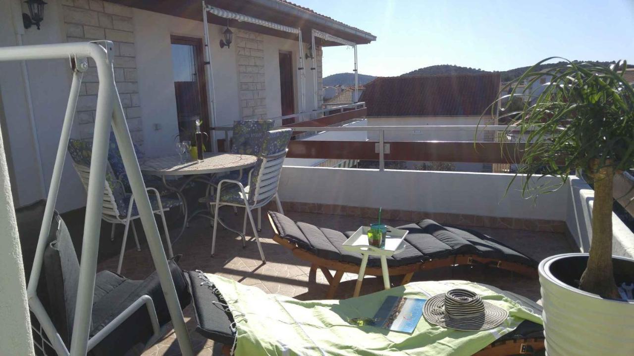 Vera Apartment 1 Rogoznica  Rom bilde