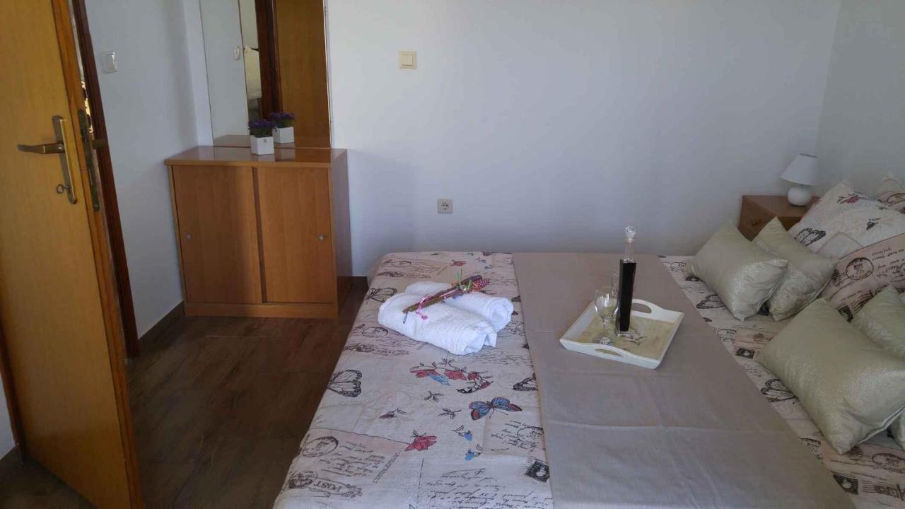 Vera Apartment 1 Rogoznica  Rom bilde