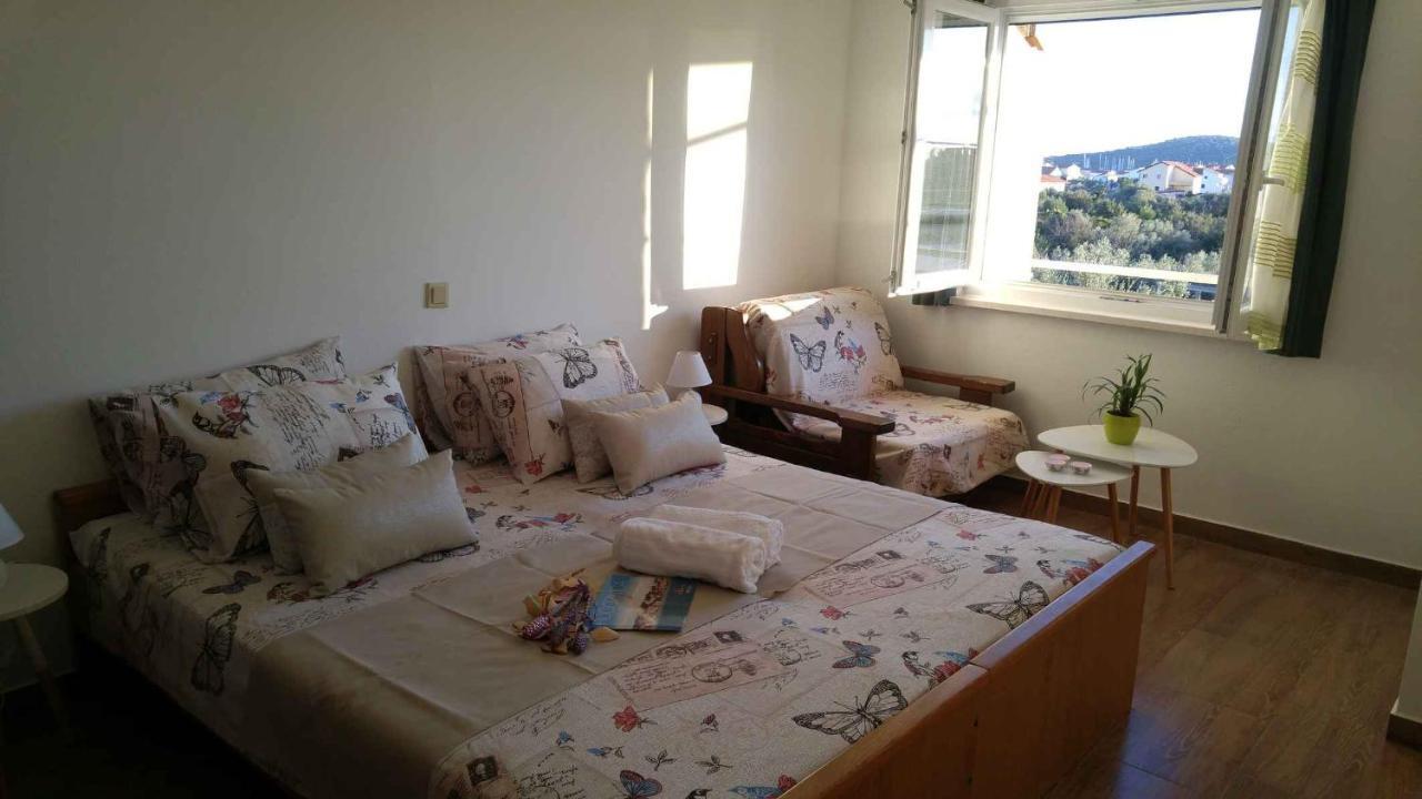 Vera Apartment 1 Rogoznica  Rom bilde