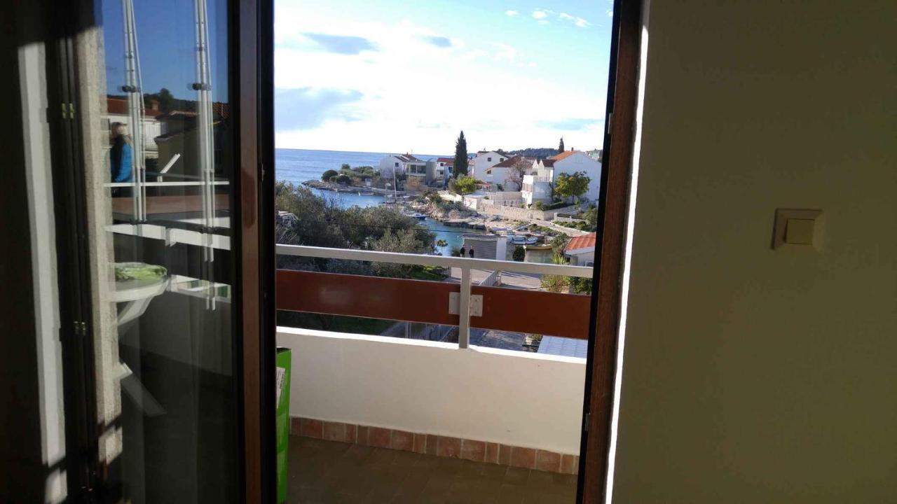 Vera Apartment 1 Rogoznica  Rom bilde